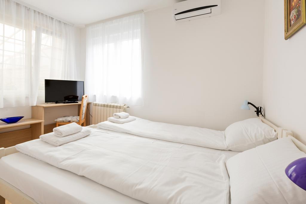 Dolce Vita Luxury Suites Belgrád Kültér fotó